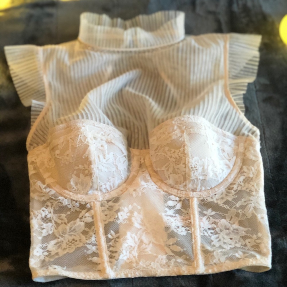 Lacie top with collar. Lingerie top